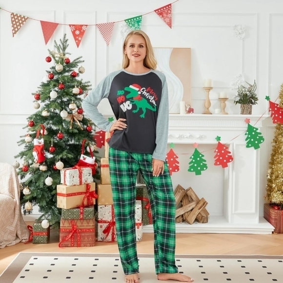 Amazon Other - Christmas Pajamas Set. Women's XXL Dinosaur Top, Plaid Bottom